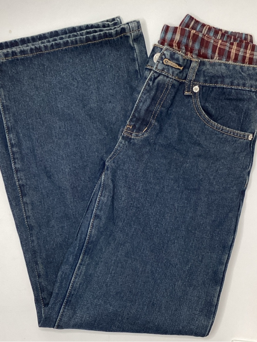 Edikted women’s Relaxed Denim Jeans with Red & Blue Plaid Waistband